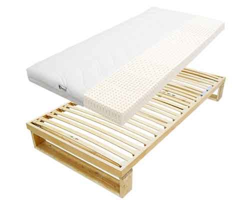 畳を傷めず和室で使えるシンプルで飾りのないベッド